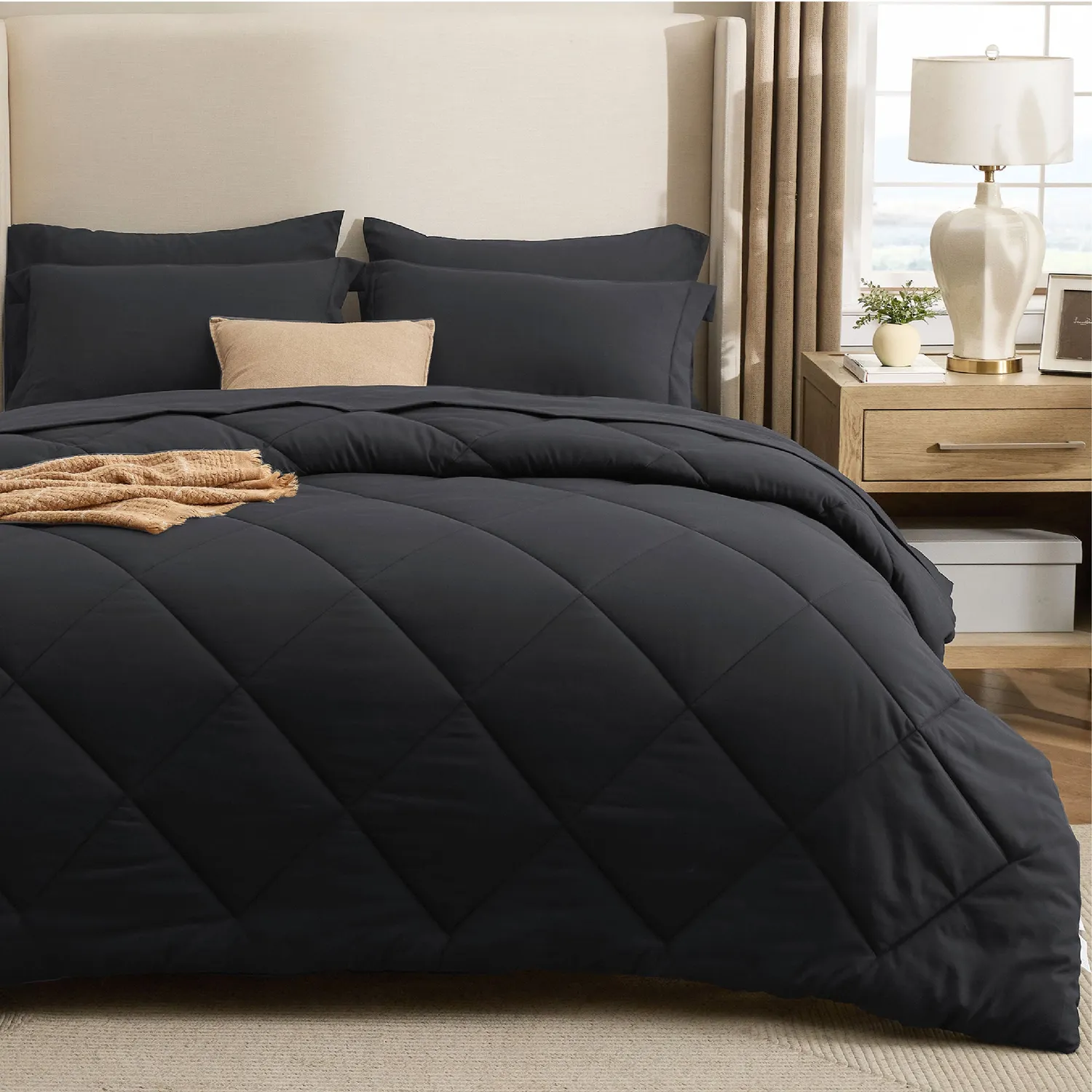 Bedsure Diamond Quilted Bed-in-a-bag set letto nero