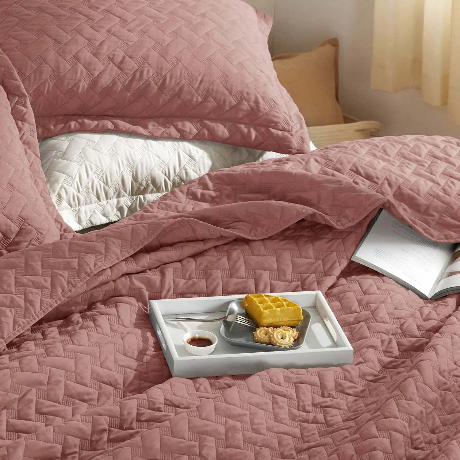 Bedsure Basket-Weave Trapunta Quilt Leggera