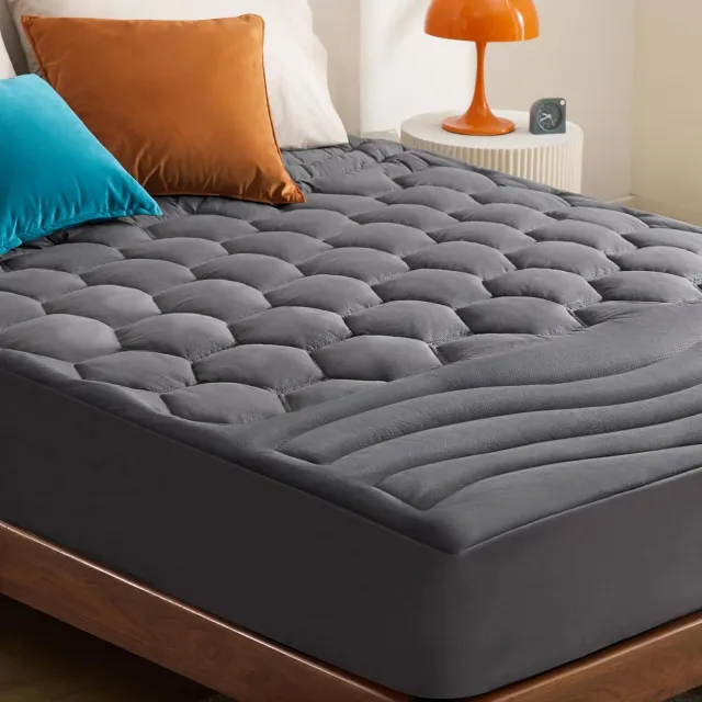 Bedsure Three-Zone Quilted Mattress Pad coprimaterasso