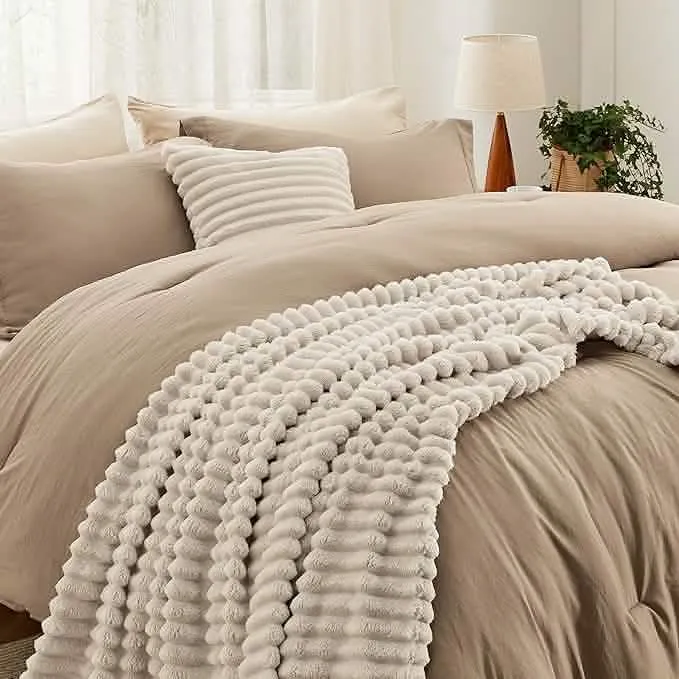 Bedsure Striped set piumone jacquard con plaid